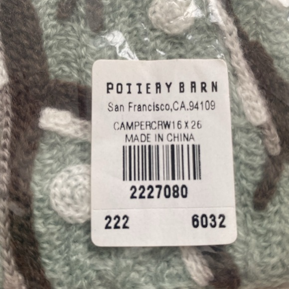 NWT Pottery Barn Christmas Pillow Cover - Picture 3 of 5